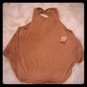 NWT AE top
